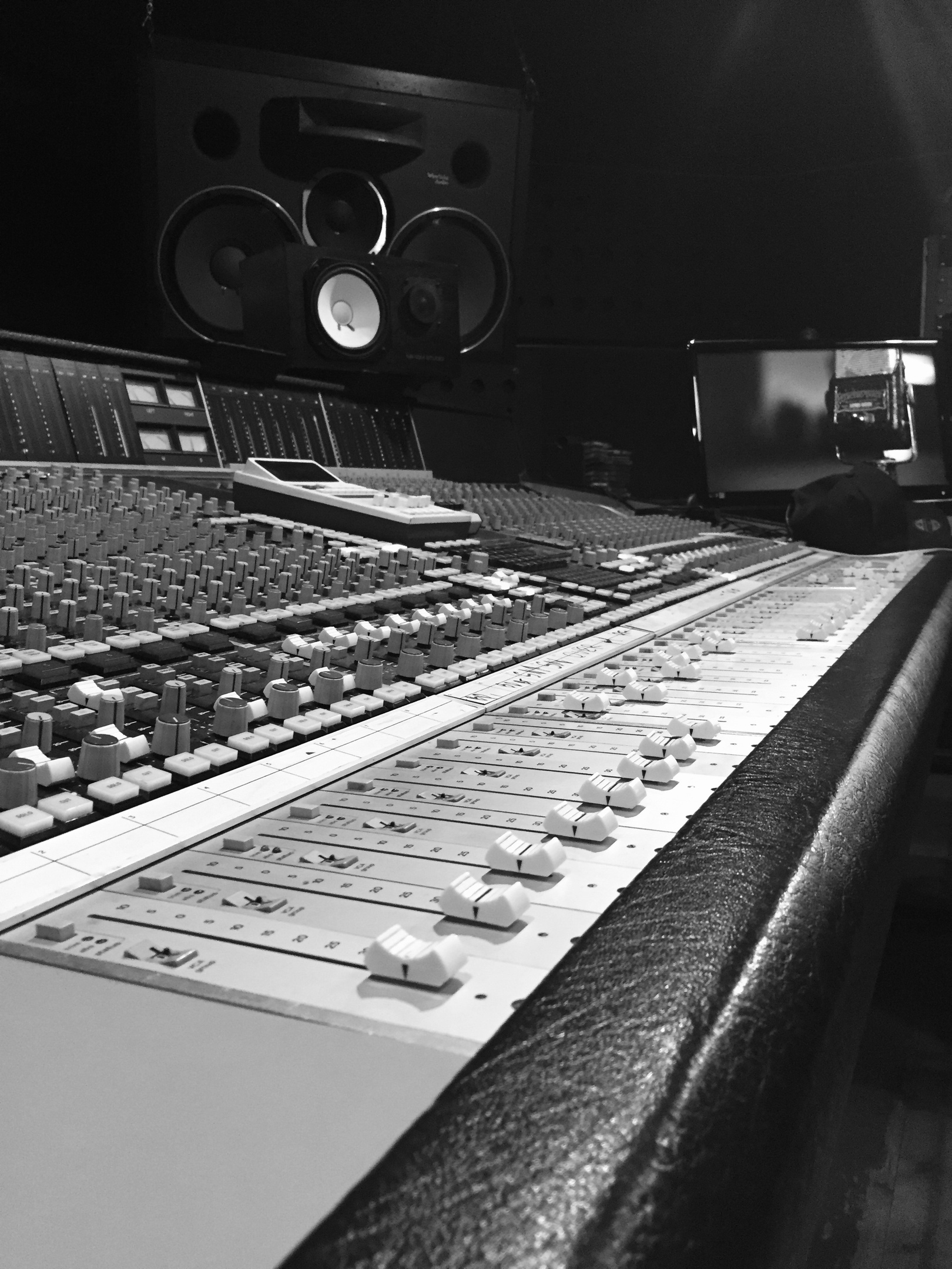 Solid State Logic SSL 6000 E console (32 channels).
